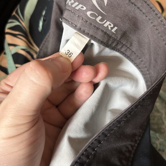 RIP CURL Men's Size 36 Swim Trunks Surf Black Blue Board Shorts Beach - Picture 6 of 6